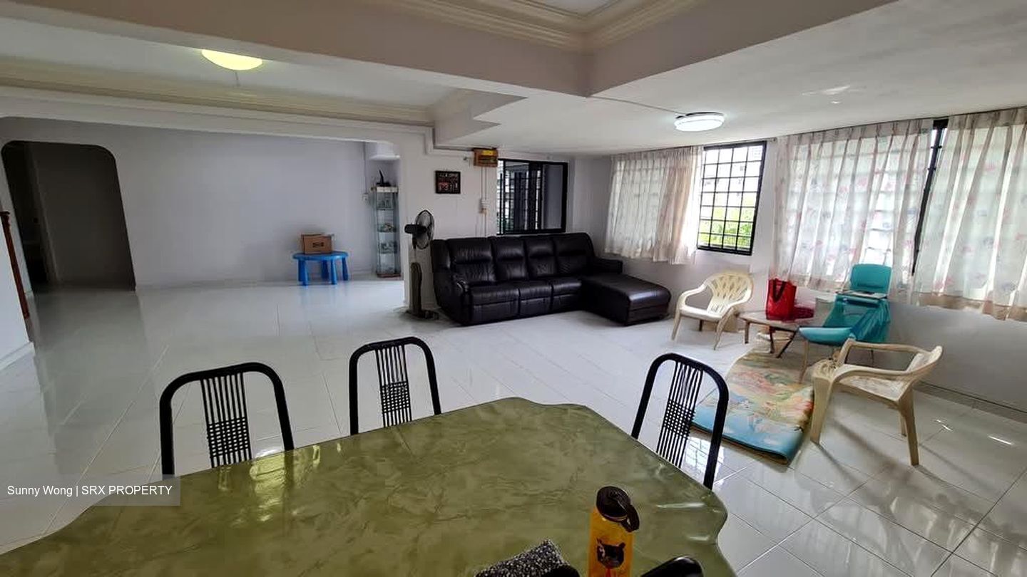 Blk 107 Jurong East Street 13 (Jurong East), HDB Executive #538768861